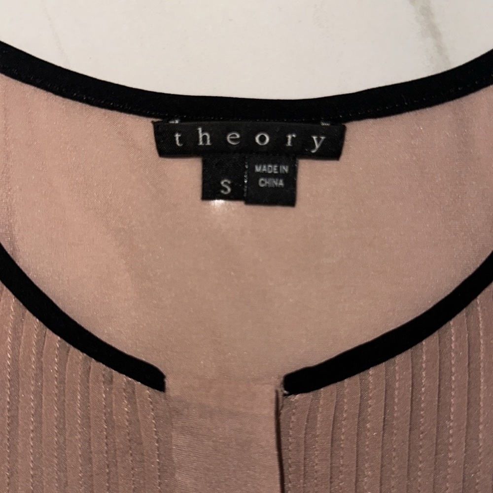 THEORY SILK TUXEDO STYLE SILK TOP SMALL - Picture 2 of 3